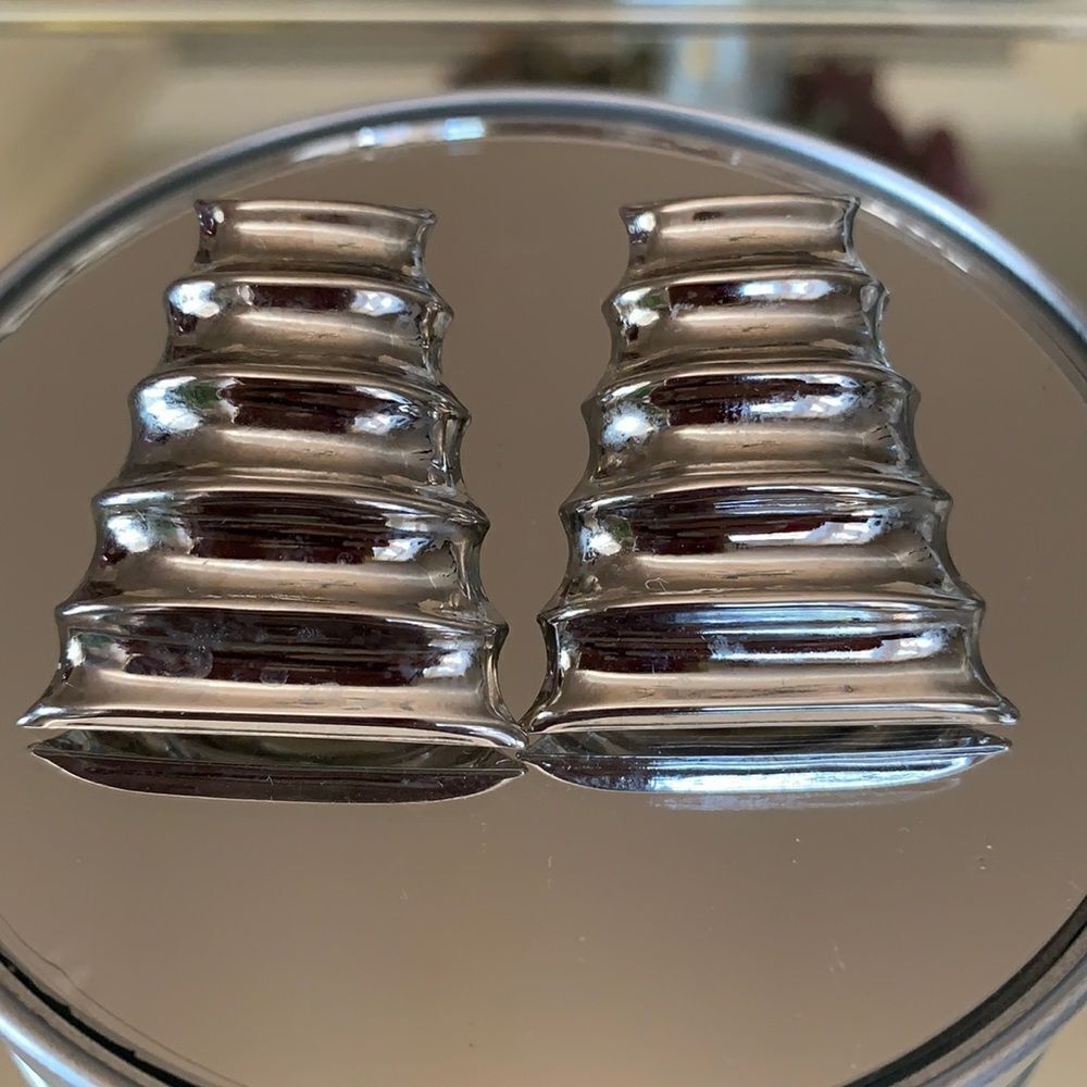 Vtg Haystack Shaped Silverpost Earrings - image 1